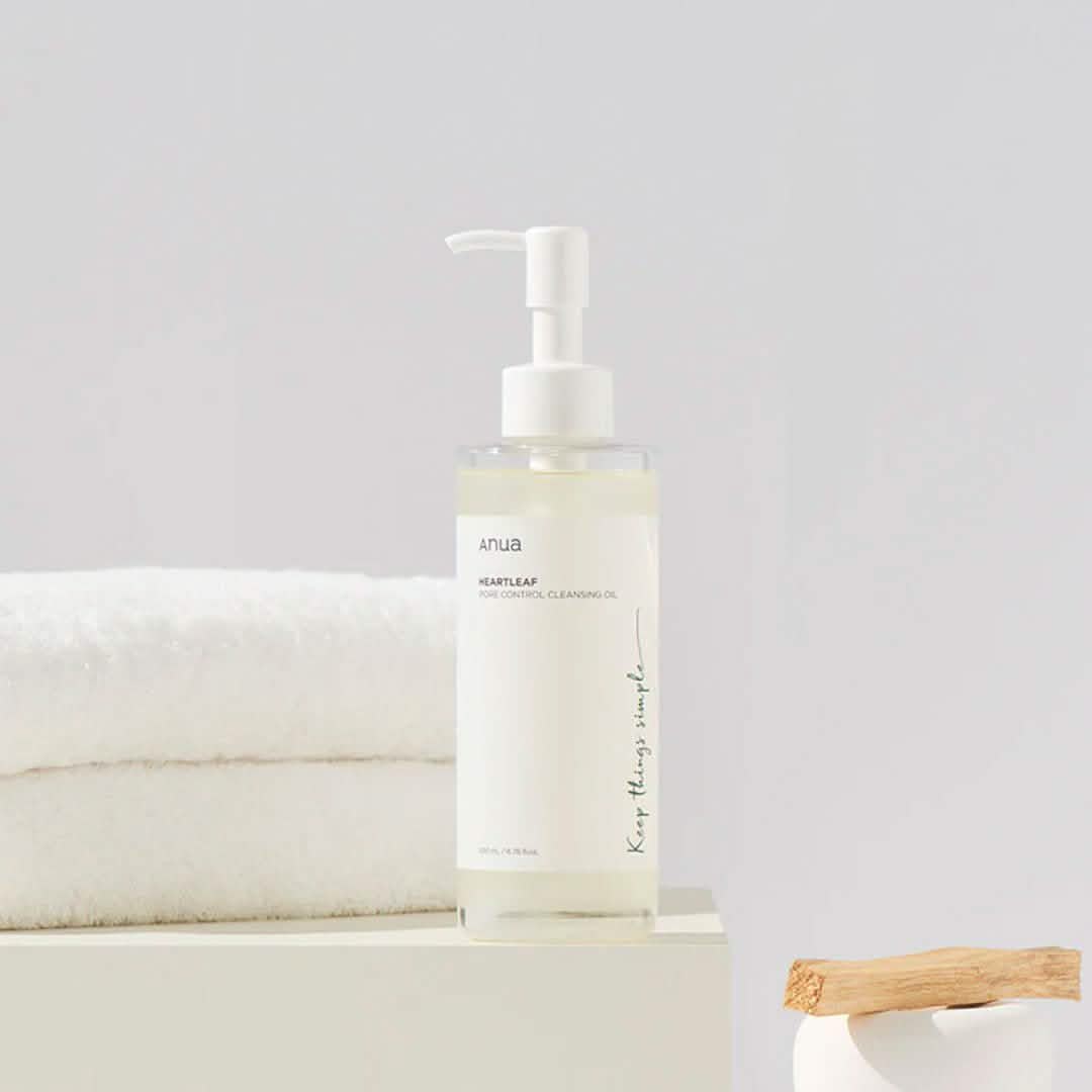 Anua Heartleaf Pore Control Cleansing Oil